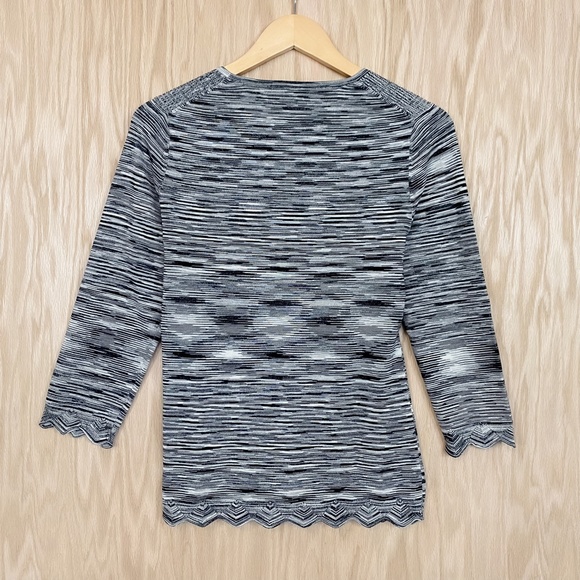 MAGASCHONI V-Neck Scalloped Hem Silk Top - Picture 6 of 7